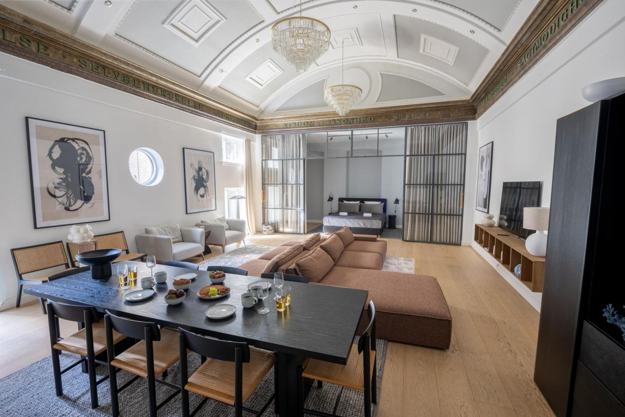 Unique 3 Bedroom Apartment In Vibrant Frederiksberg Copenaghen Esterno foto