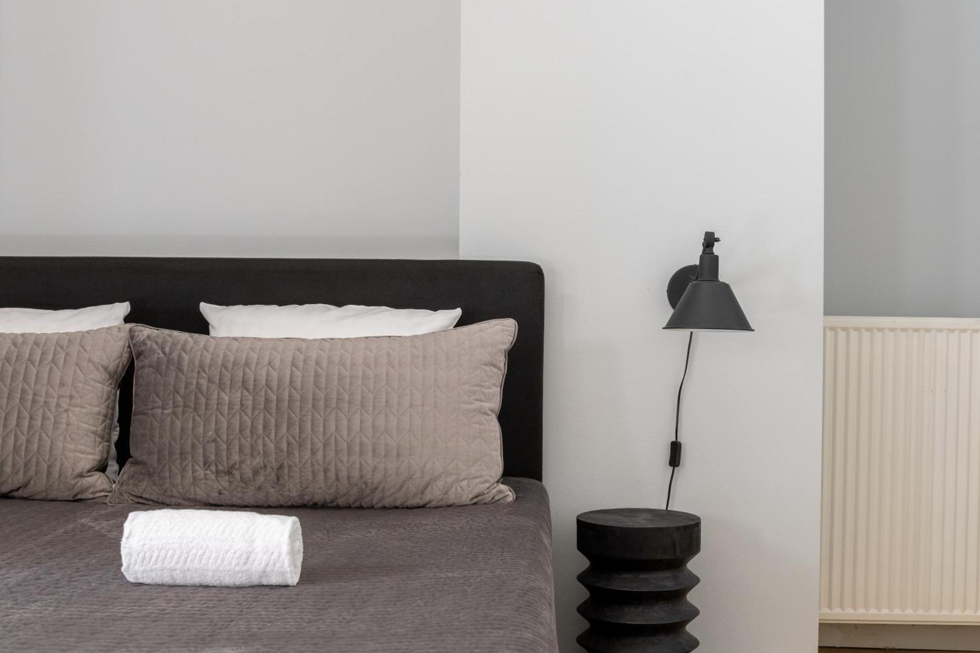 Unique 3 Bedroom Apartment In Vibrant Frederiksberg Copenaghen Esterno foto